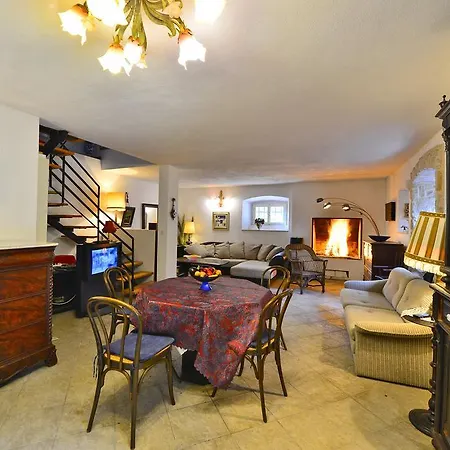 度假居 House & Garden By The