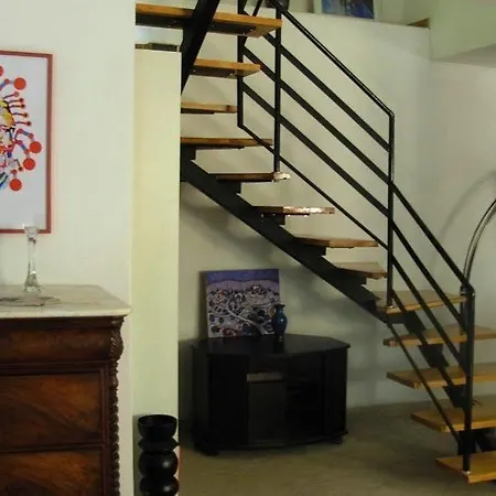 度假居 House & Garden By The