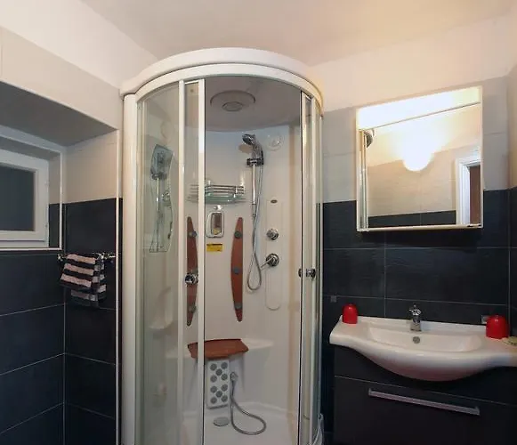 House & Garden By The * Orebić