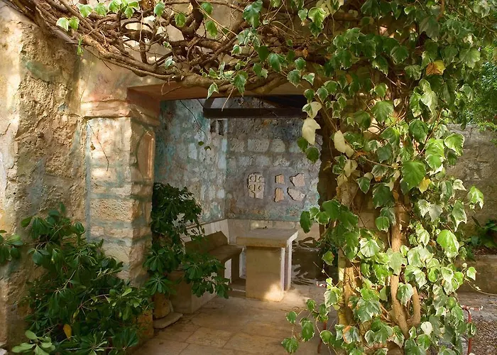 Сasa de vacaciones House & Garden By The