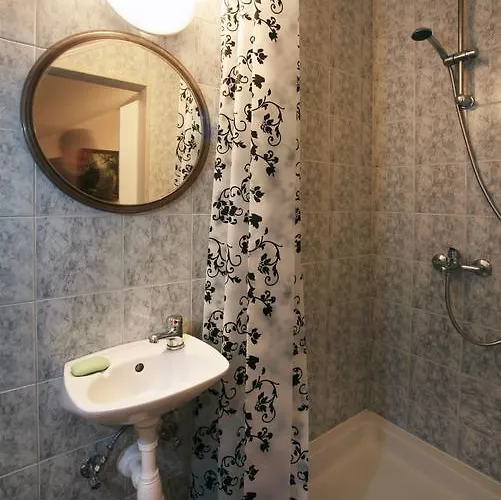 House & Garden By The